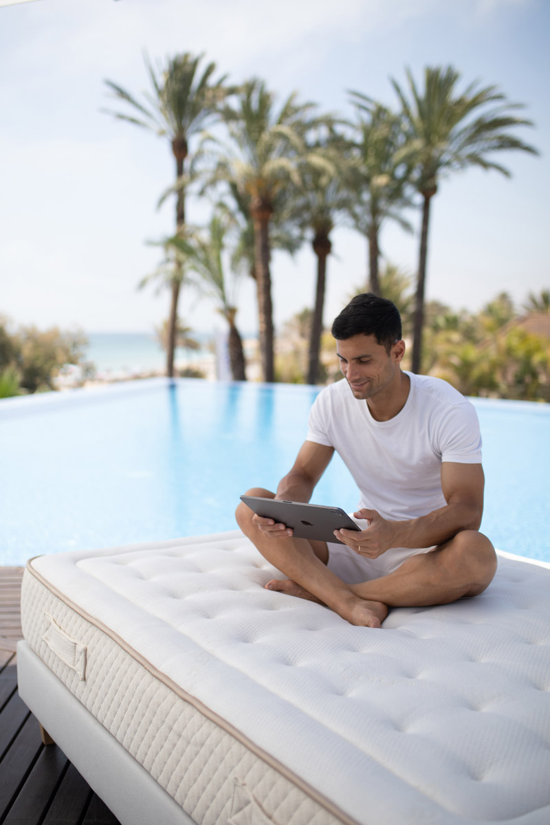 base tapizada de muelles Velassaru