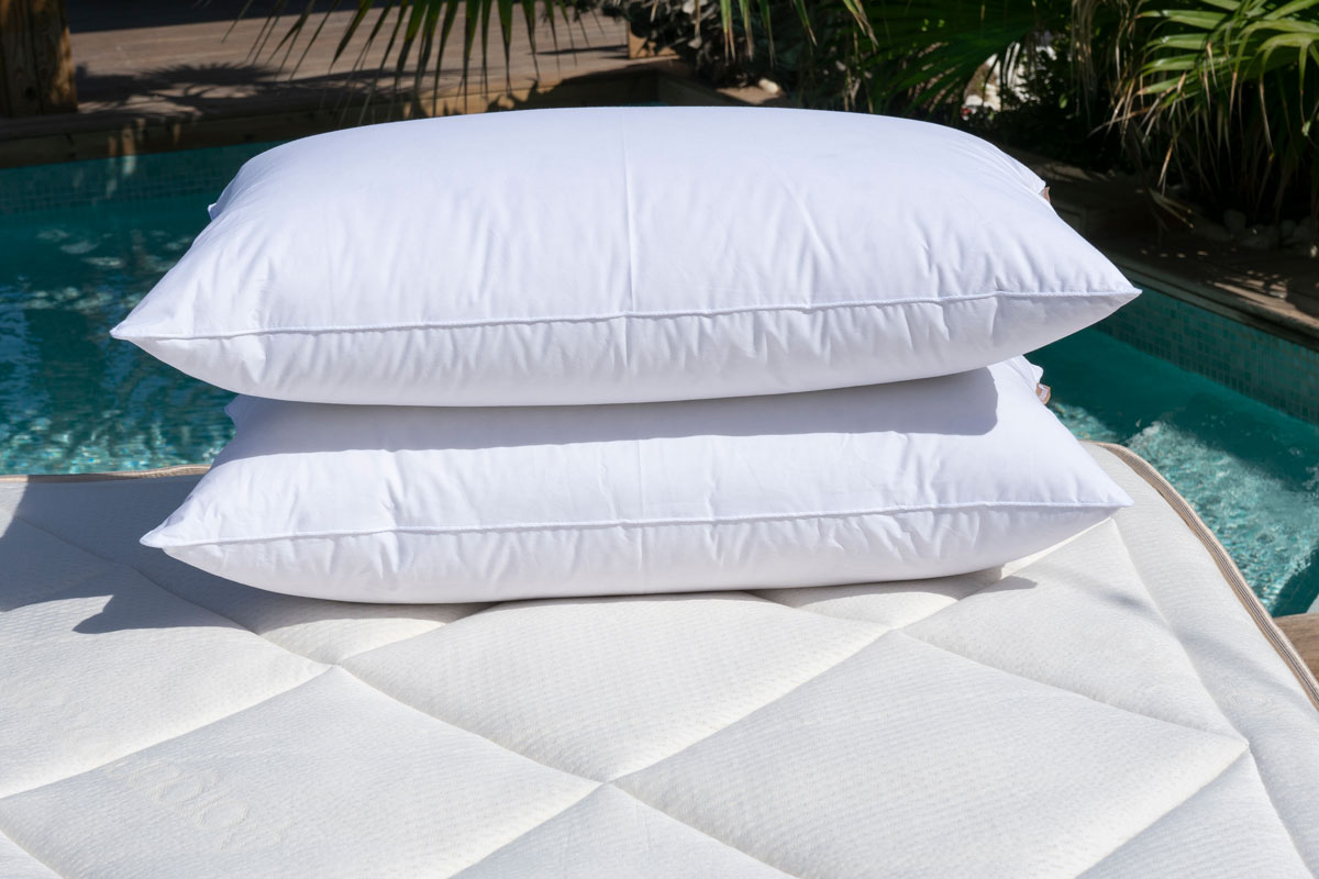 Almohadas de plumón naturales de lujo